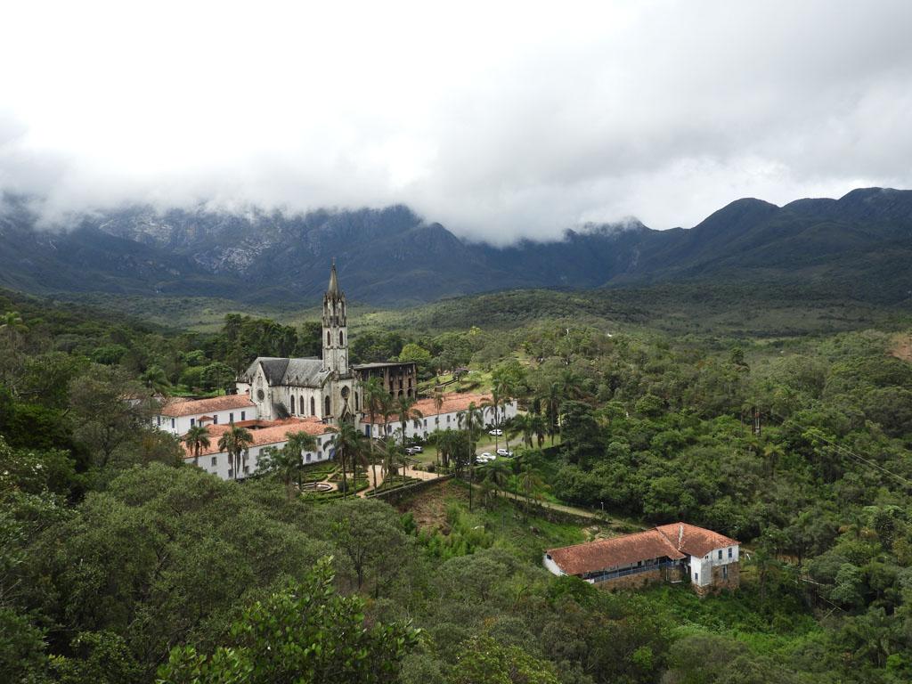 Santuário do Caraça: natureza e história